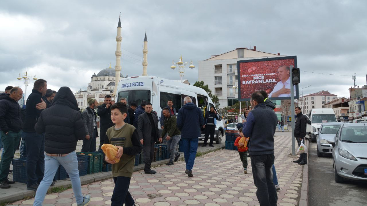 Şarkışla'da fırınlar greve girdi, vatandaş ekmeksiz kaldı